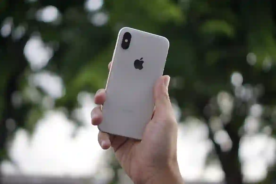 iPhone Screen Bright Spot