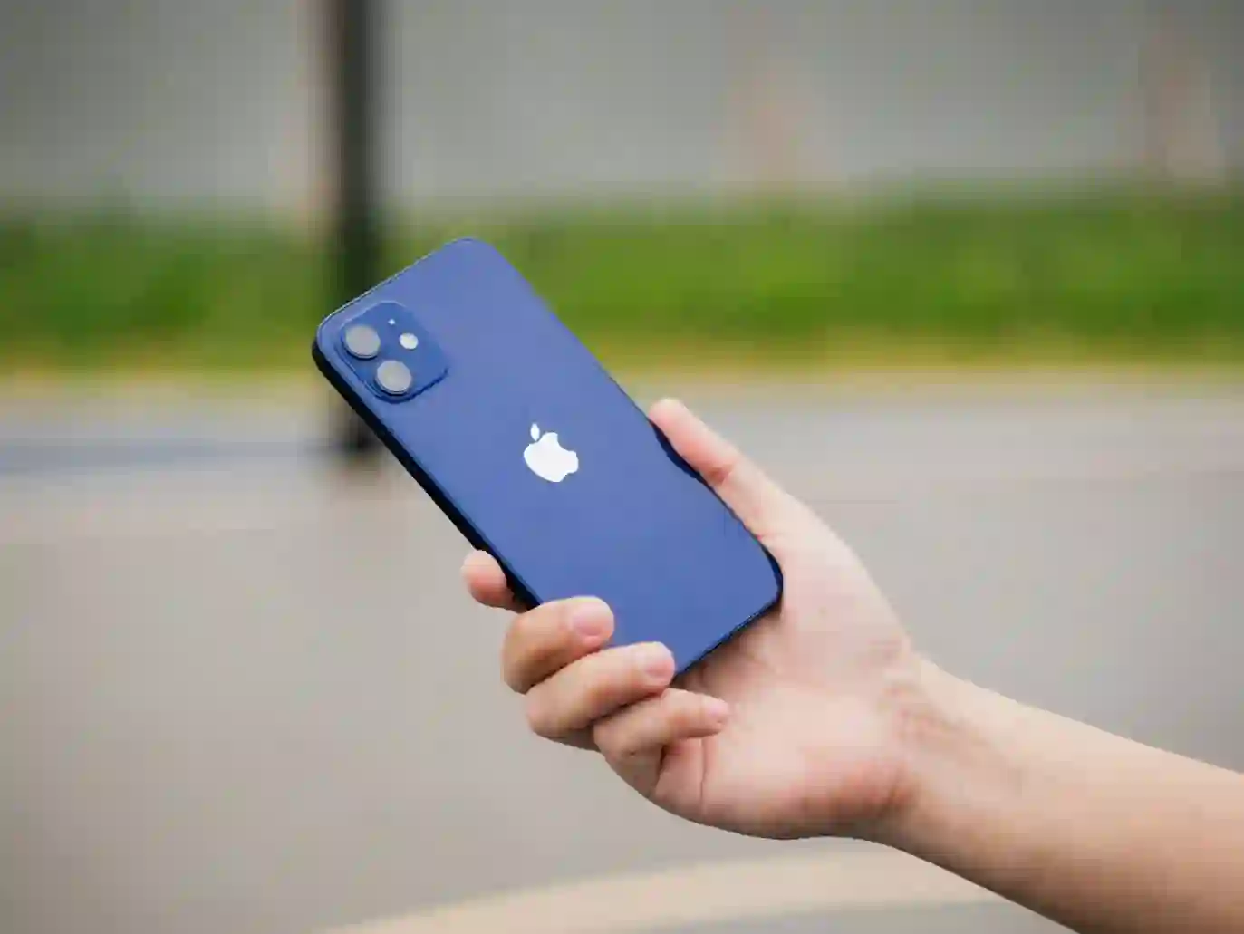 iPhone Screen Bright Spot