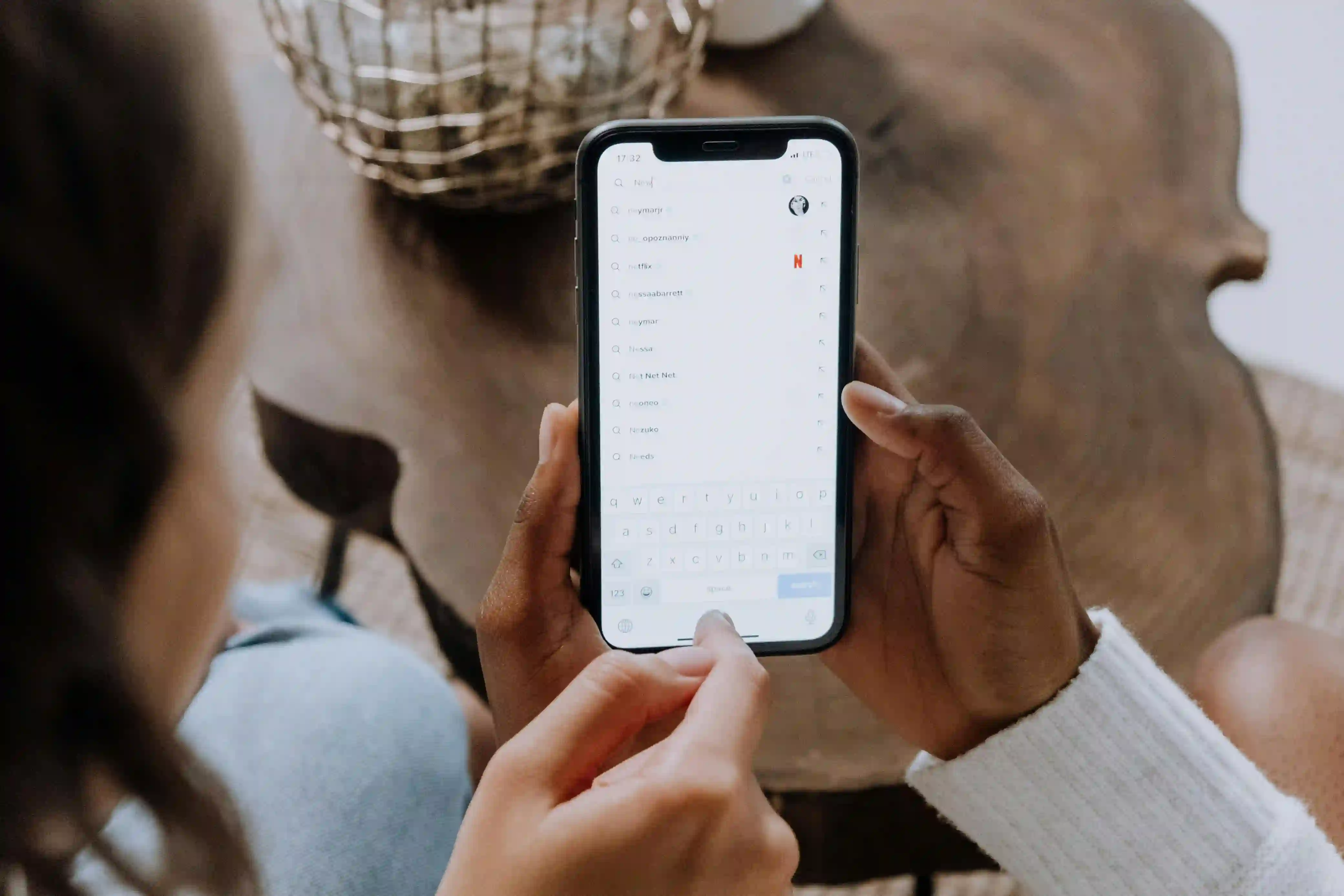 iphone contacts disappearing