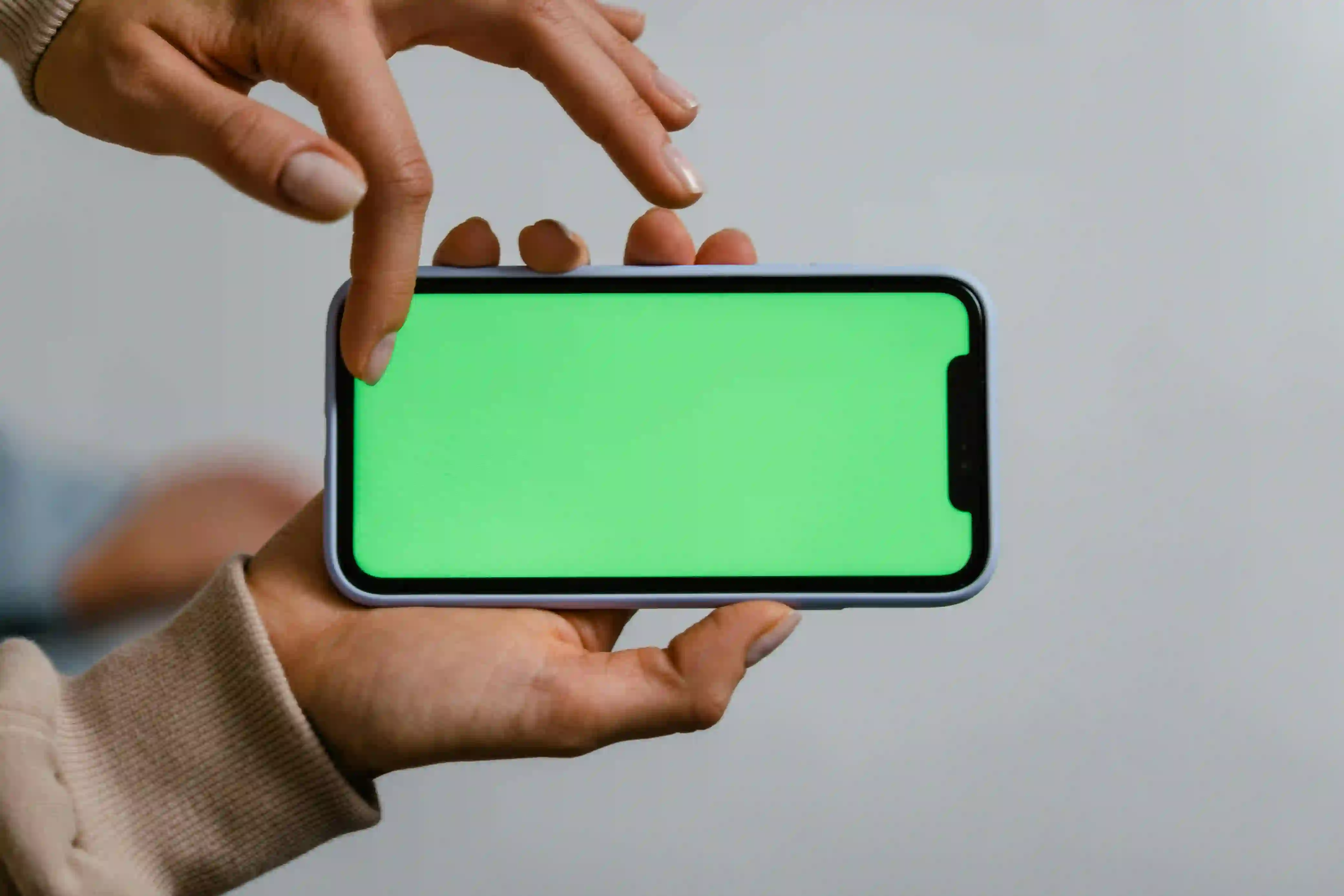 iPhone Screen Turned Green