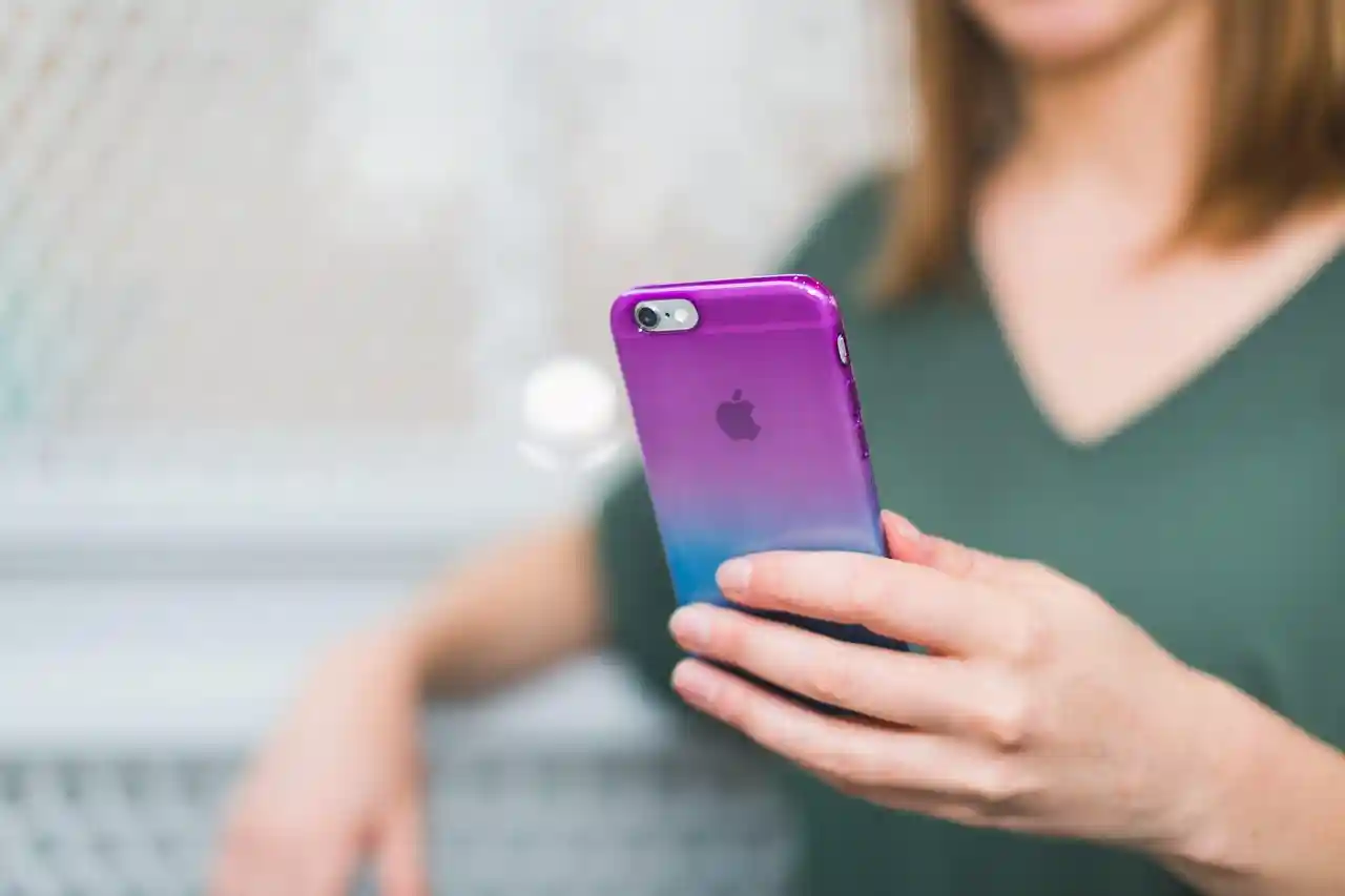 Can iphone track Android phone